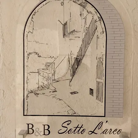 Sotto L'arco *